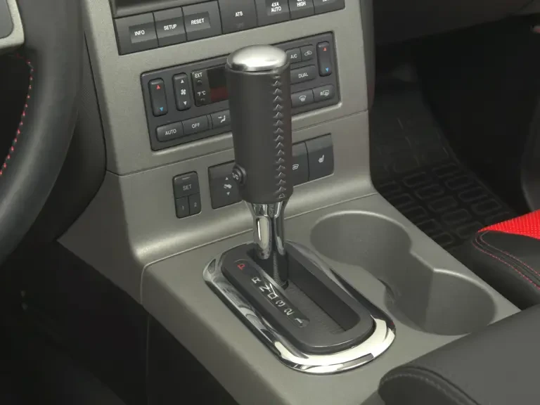 2005 Ford Explorer Sport Trac - Image 18 of 27