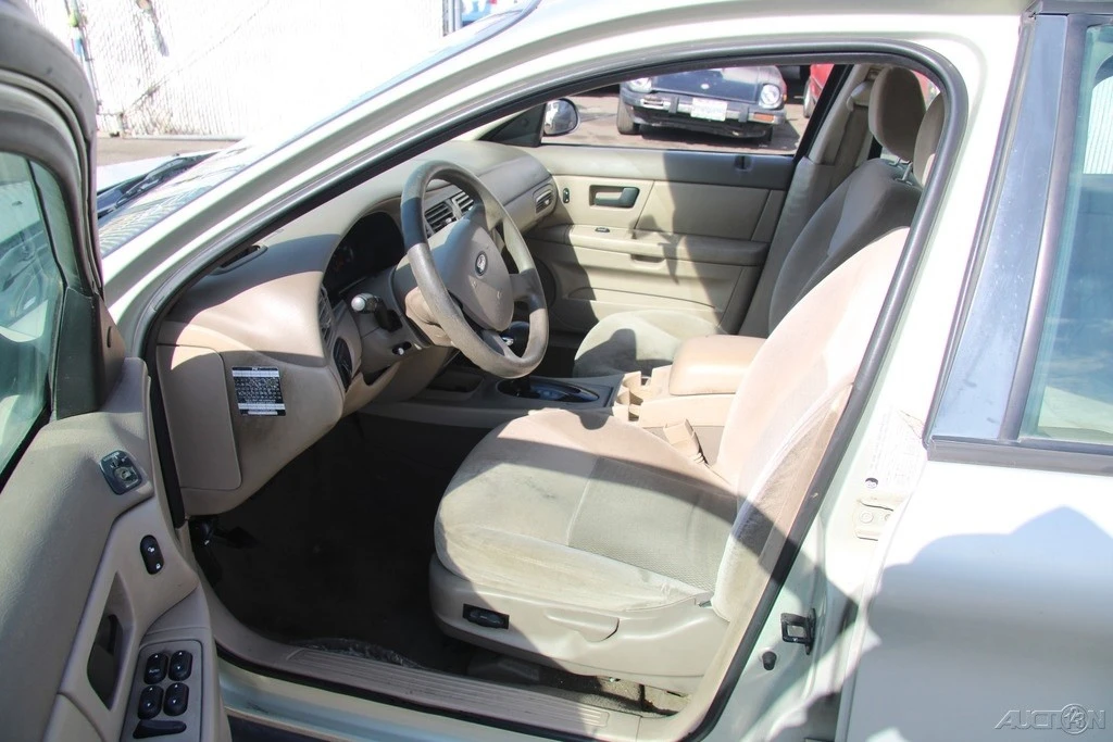 2005 Ford Taurus 4th Gen - Image 12 of 21