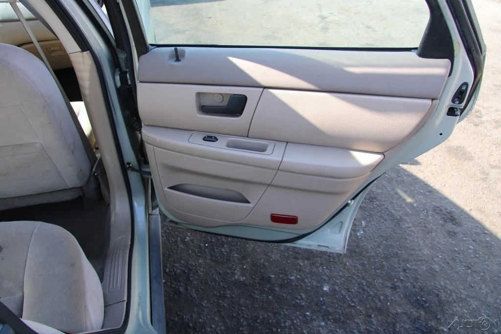 2005 Ford Taurus 4th Gen - Image 20 of 21