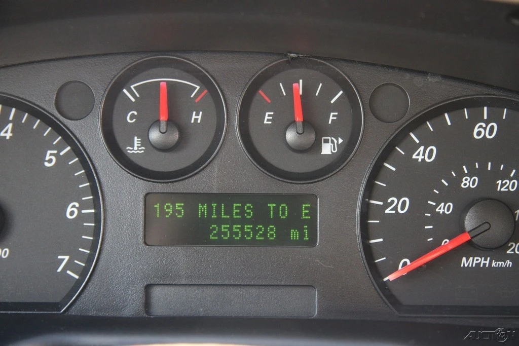 2005 Ford Taurus 4th Gen - Image 15 of 21