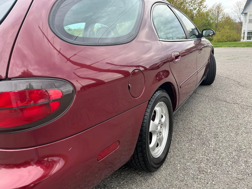 2005 Ford Taurus 4th Gen - Image 24 of 31