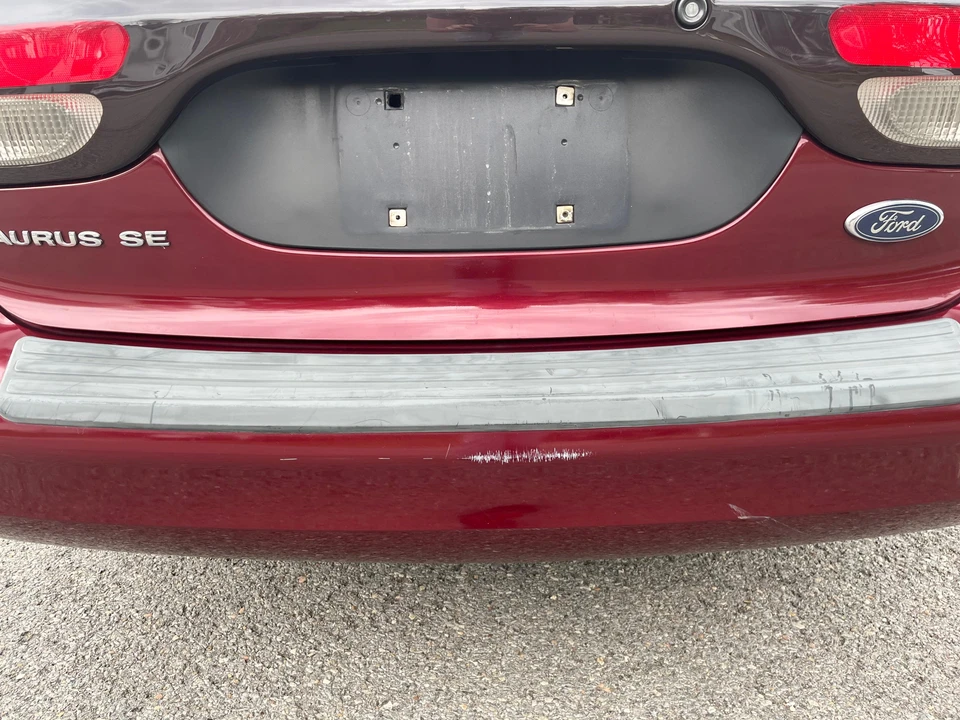 2005 Ford Taurus 4th Gen - Image 22 of 31