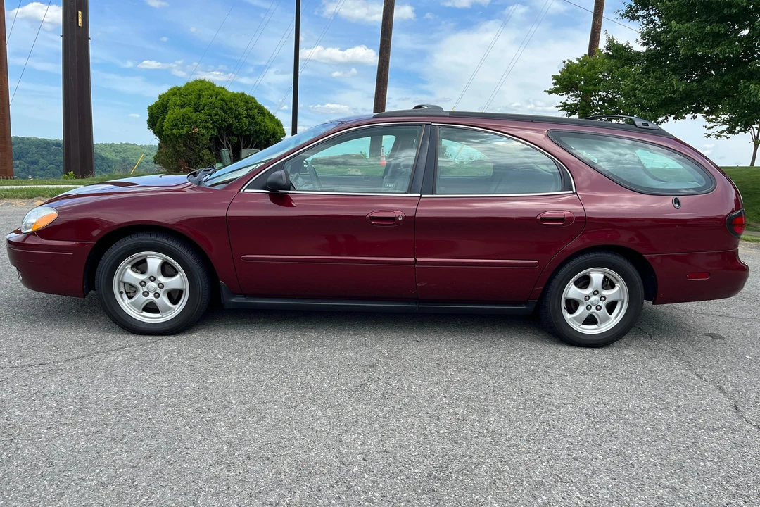 2005 Ford Taurus 4th Gen - Image 10 of 31