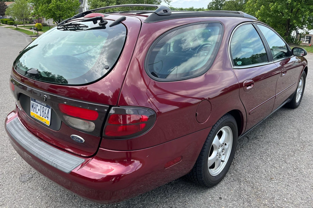 2005 Ford Taurus 4th Gen - Image 3 of 31