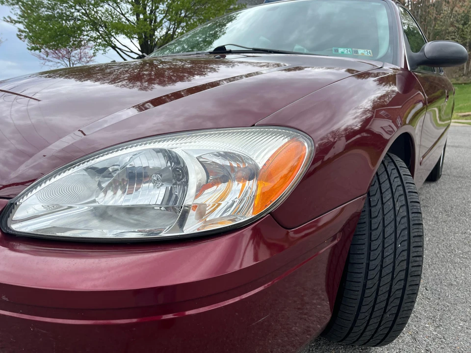 2005 Ford Taurus 4th Gen - Image 18 of 31