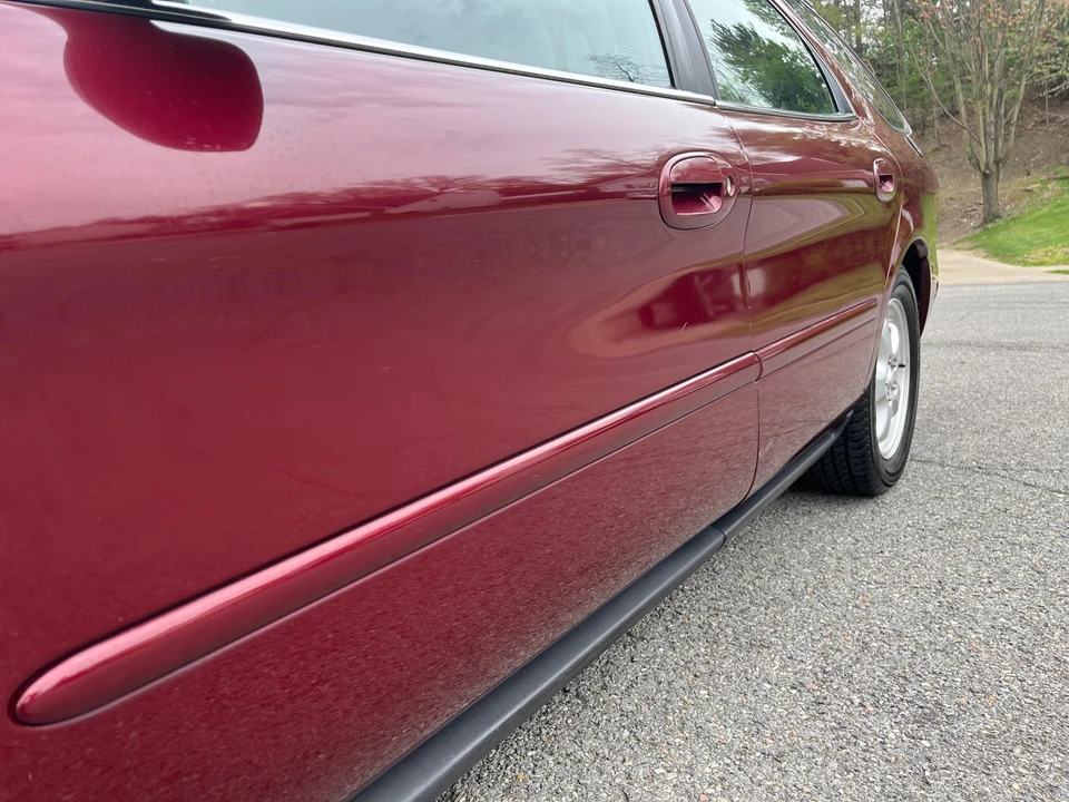 2005 Ford Taurus 4th Gen - Image 19 of 31