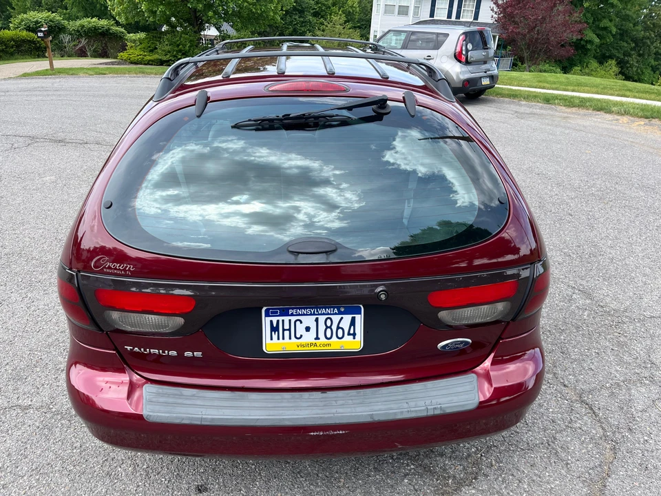 2005 Ford Taurus 4th Gen - Image 12 of 31