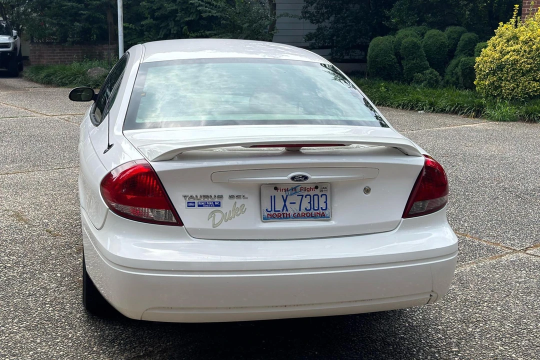 2005 Ford Taurus 4th Gen - Image 5 of 31