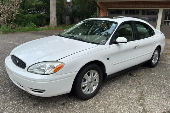 2005 Ford Taurus SEL