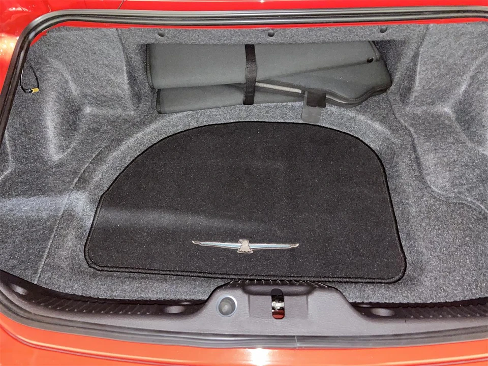 2005 Ford Thunderbird 11th Gen - Image 19 of 31