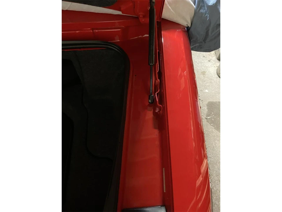 2005 Ford Thunderbird 11th Gen - Image 21 of 31