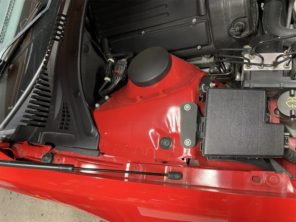 2005 Ford Thunderbird 11th Gen - Image 25 of 31