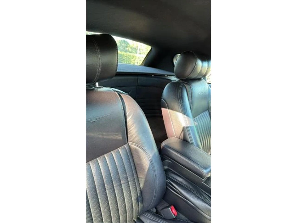2005 Ford Thunderbird 11th Gen - Image 12 of 14