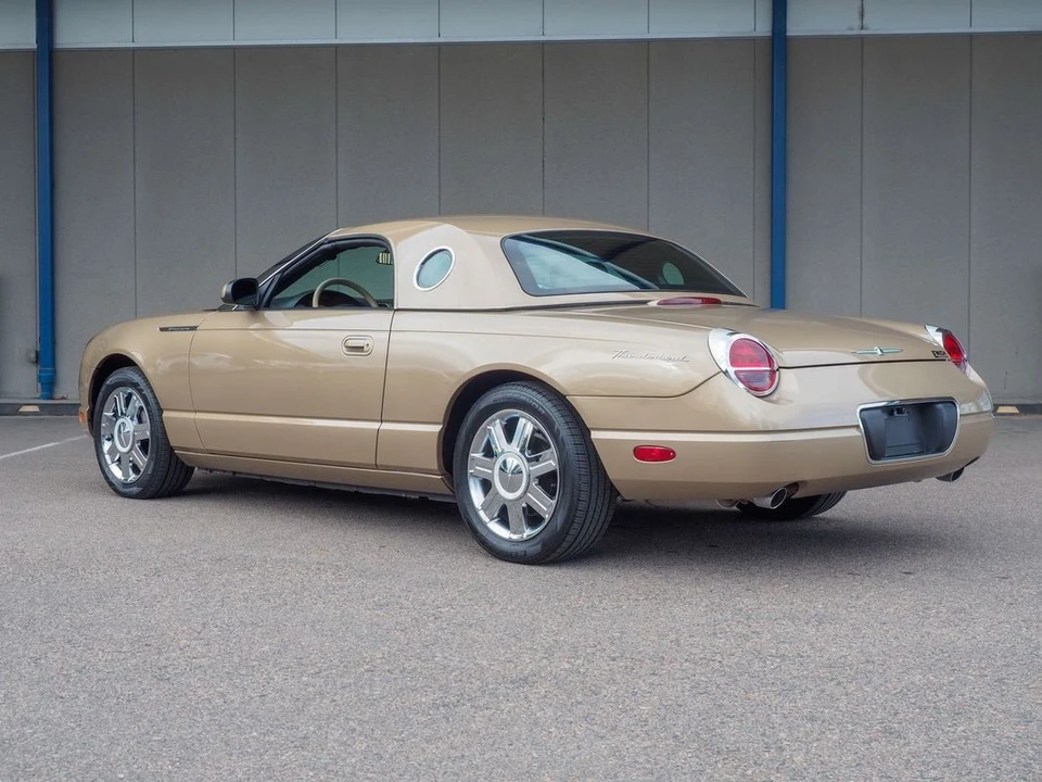 2005 Ford Thunderbird 11th Gen - Image 2 of 21