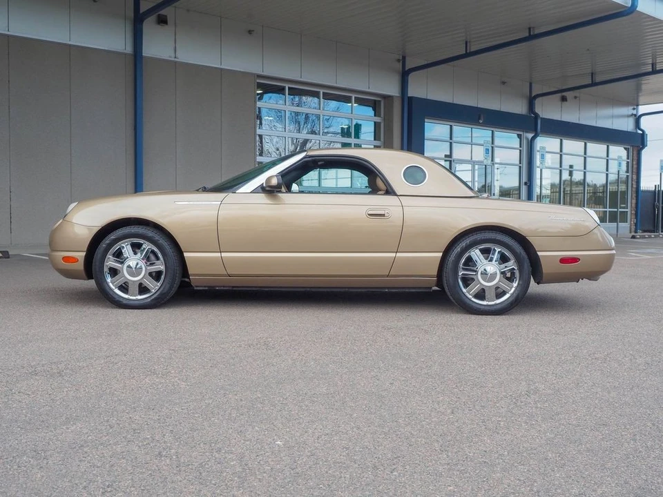 2005 Ford Thunderbird 11th Gen - Image 11 of 21