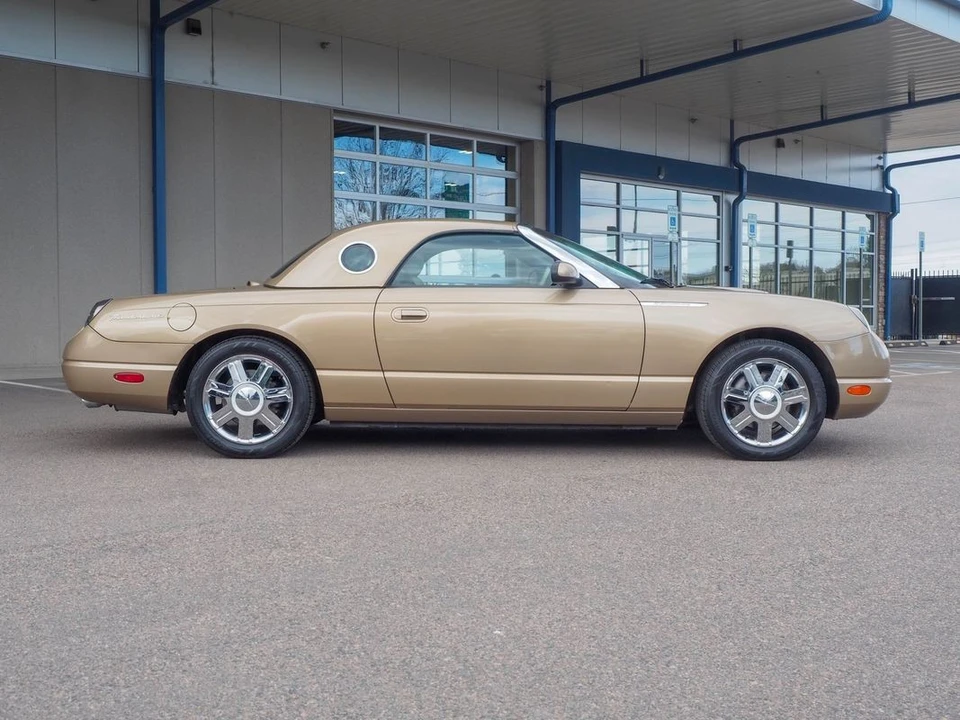 2005 Ford Thunderbird 11th Gen - Image 10 of 21