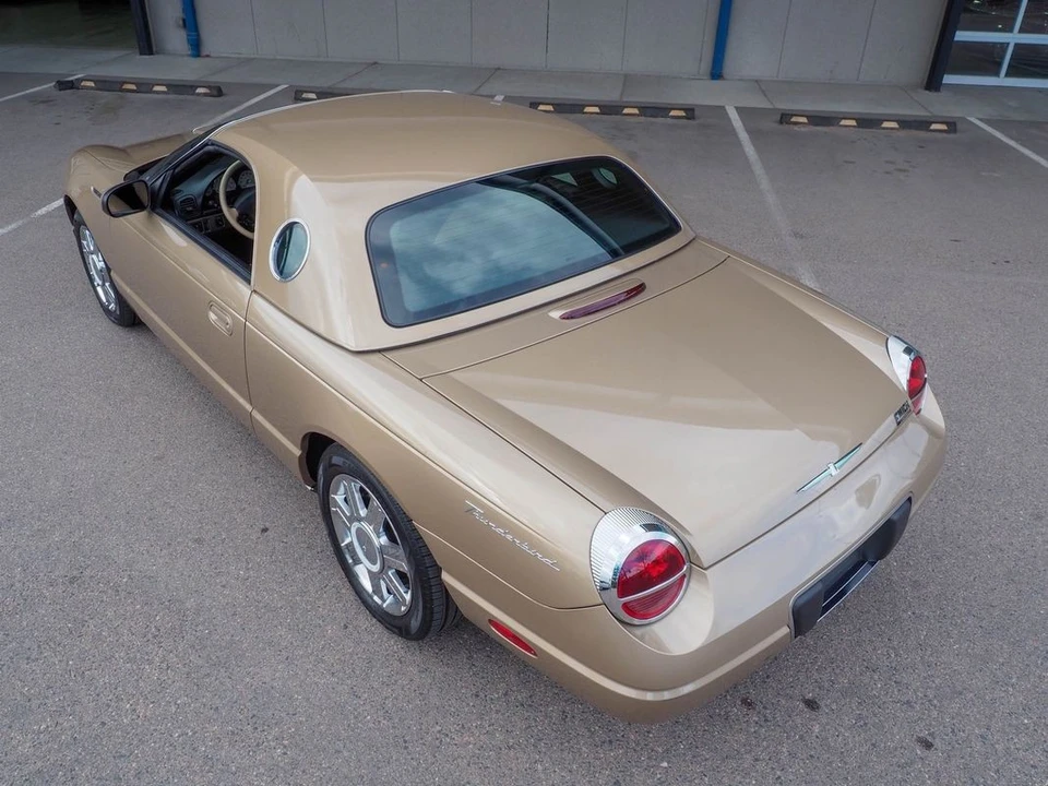 2005 Ford Thunderbird 11th Gen - Image 13 of 21