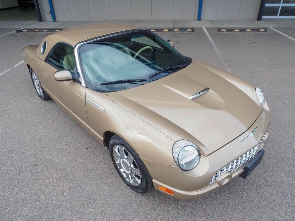 2005 Ford Thunderbird 11th Gen - Image 12 of 21