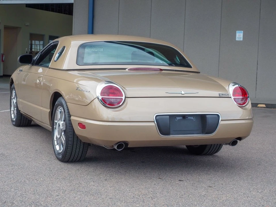 2005 Ford Thunderbird 11th Gen - Image 9 of 21