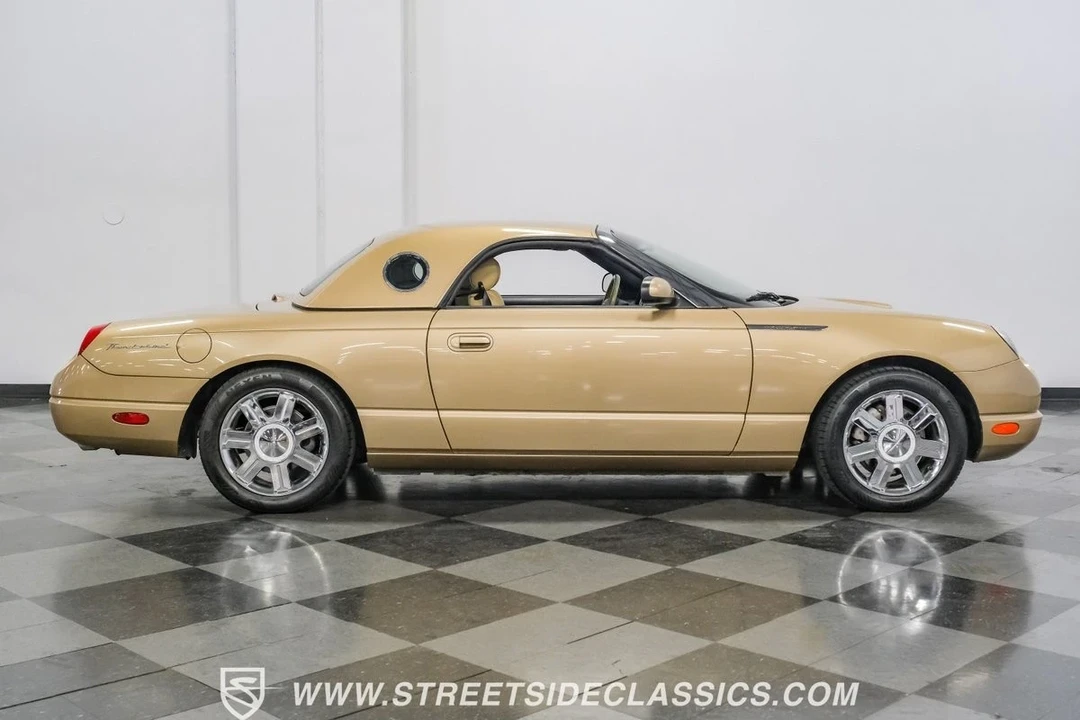 2005 Ford Thunderbird 11th Gen - Image 14 of 21