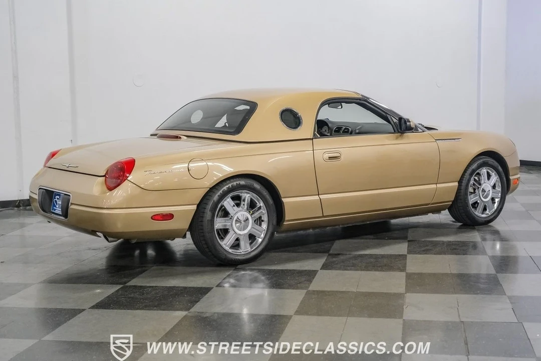 2005 Ford Thunderbird 11th Gen - Image 13 of 21