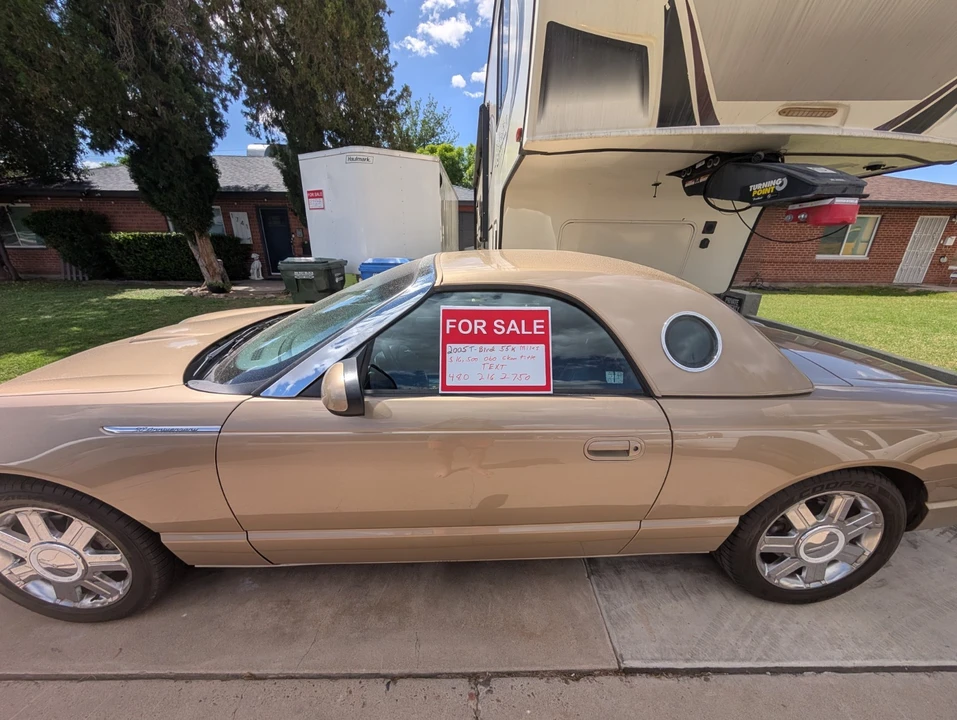 2005 Ford Thunderbird 11th Gen - Image 15 of 21