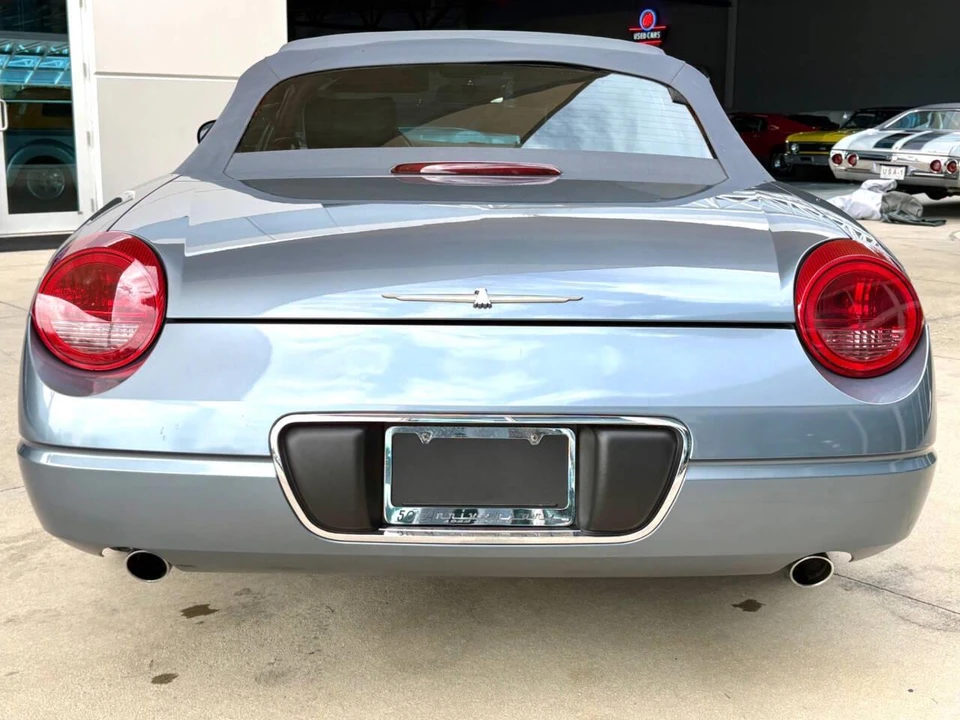 2005 Ford Thunderbird 11th Gen - Image 23 of 31