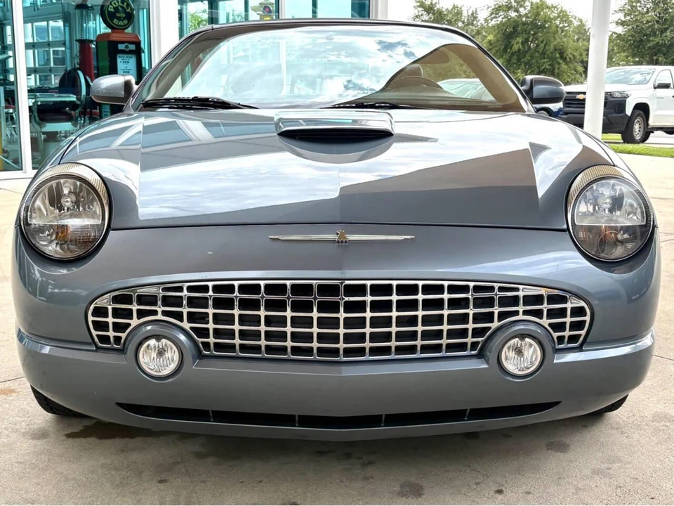 2005 Ford Thunderbird 11th Gen - Image 2 of 31