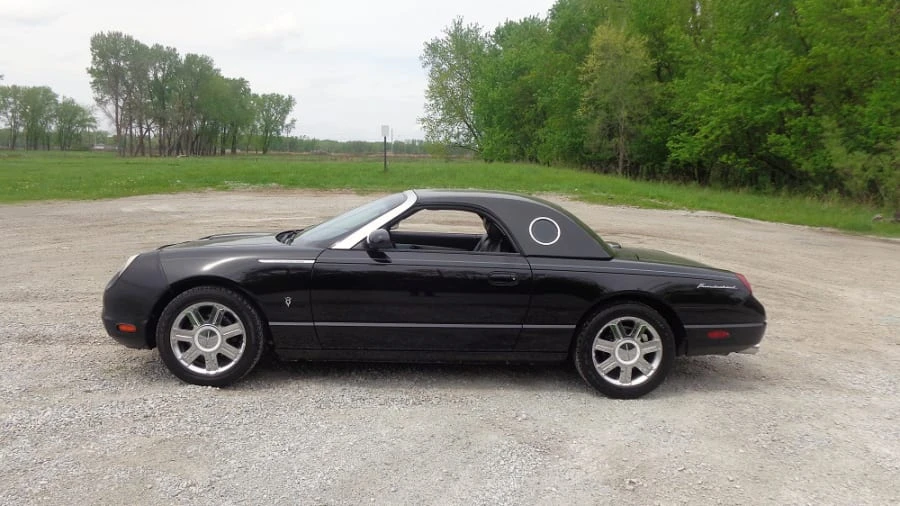2005 Ford Thunderbird 11th Gen - Image 2 of 5