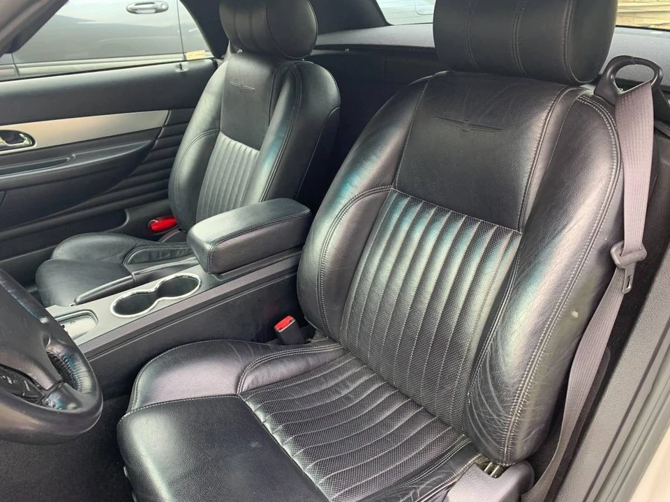 2005 Ford Thunderbird 11th Gen - Image 11 of 19
