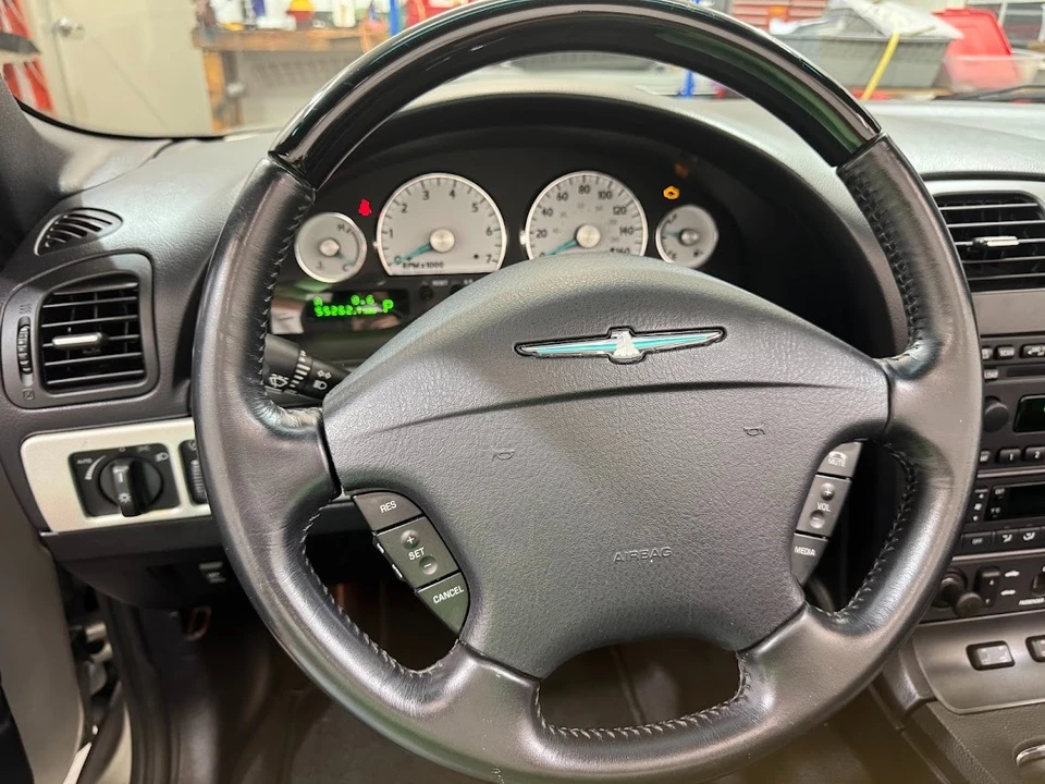 2005 Ford Thunderbird 11th Gen - Image 18 of 20