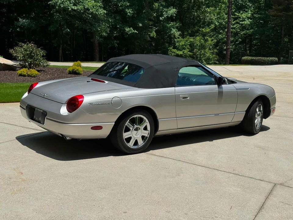 2005 Ford Thunderbird 11th Gen - Image 7 of 20