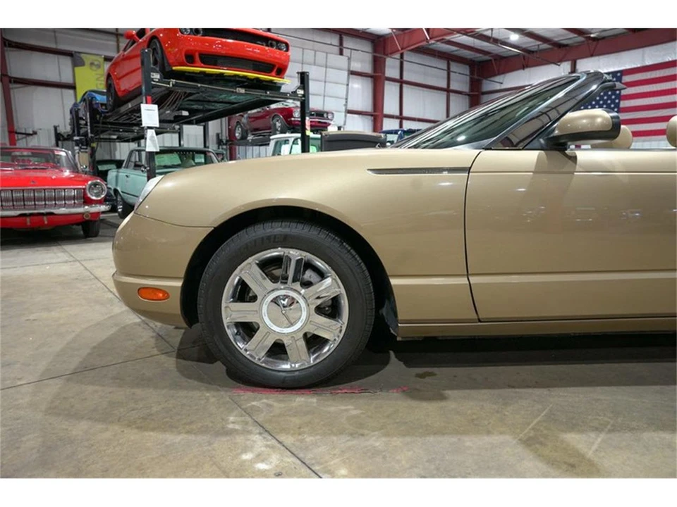 2005 Ford Thunderbird 11th Gen - Image 3 of 31