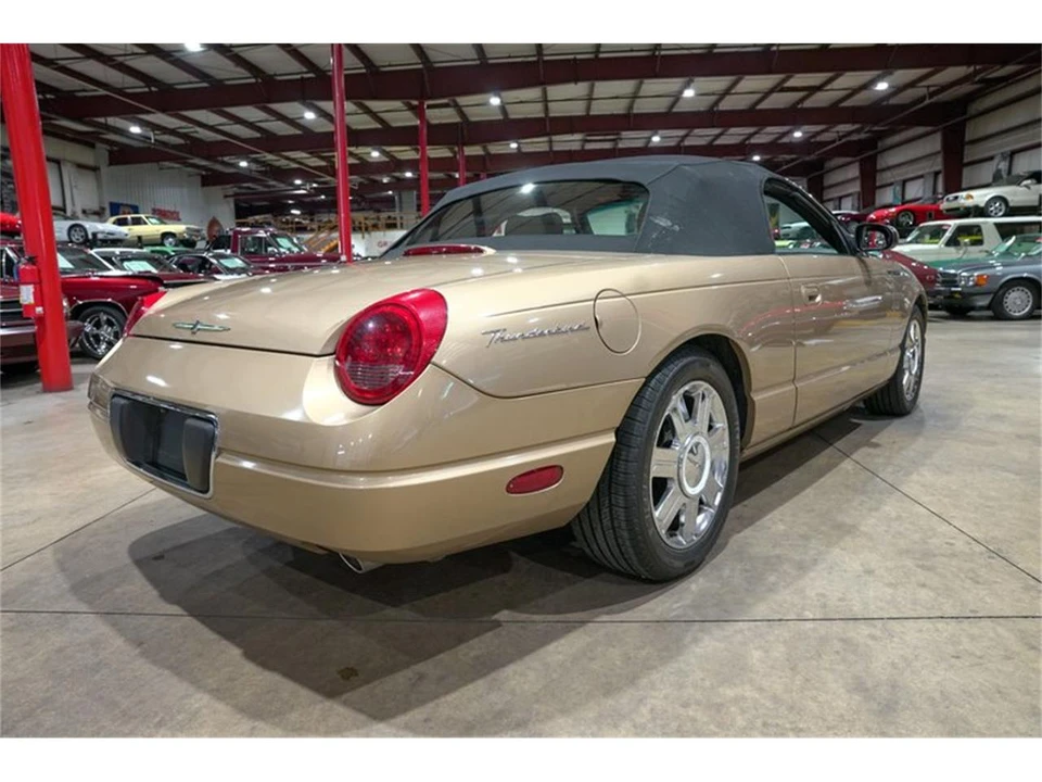 2005 Ford Thunderbird 11th Gen - Image 24 of 31