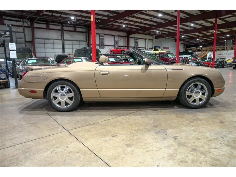 2005 Ford Thunderbird 11th Gen - Image 10 of 31