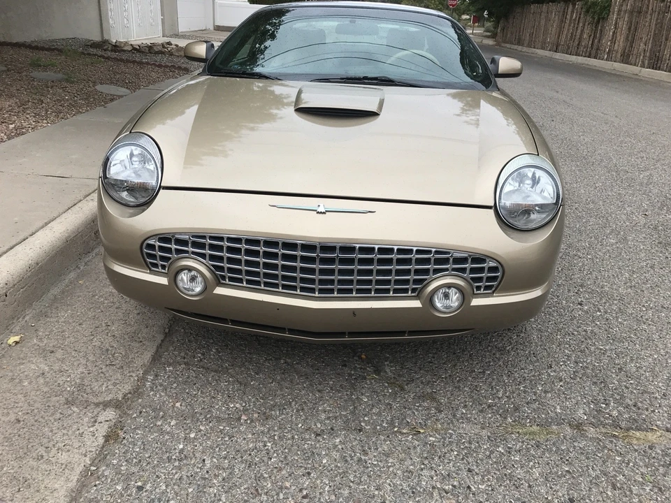 2005 Ford Thunderbird 11th Gen - Image 2 of 14