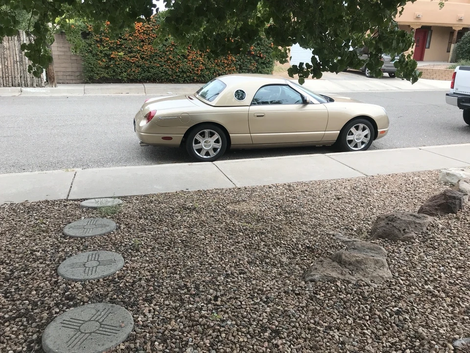 2005 Ford Thunderbird 11th Gen - Image 5 of 14