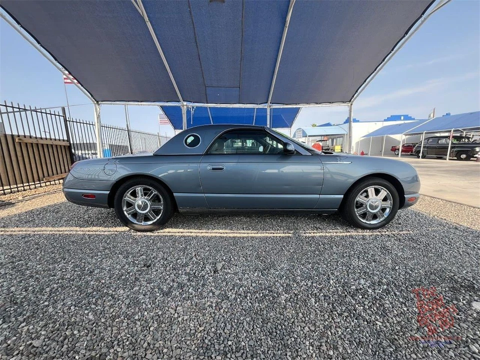2005 Ford Thunderbird 11th Gen - Image 2 of 10