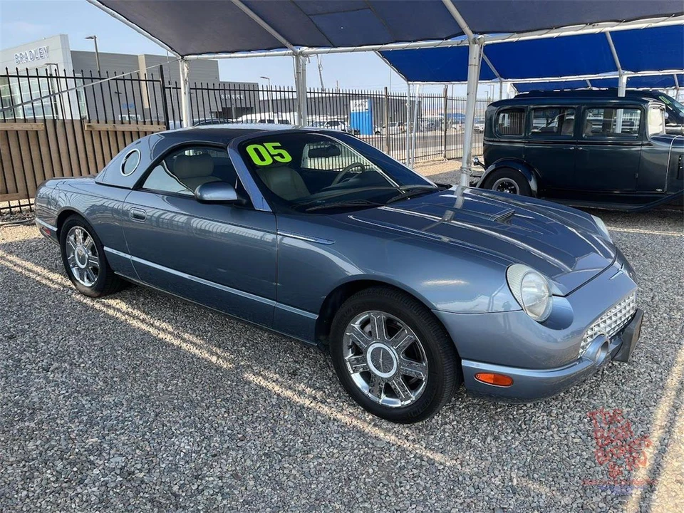2005 Ford Thunderbird 11th Gen - Image 3 of 10
