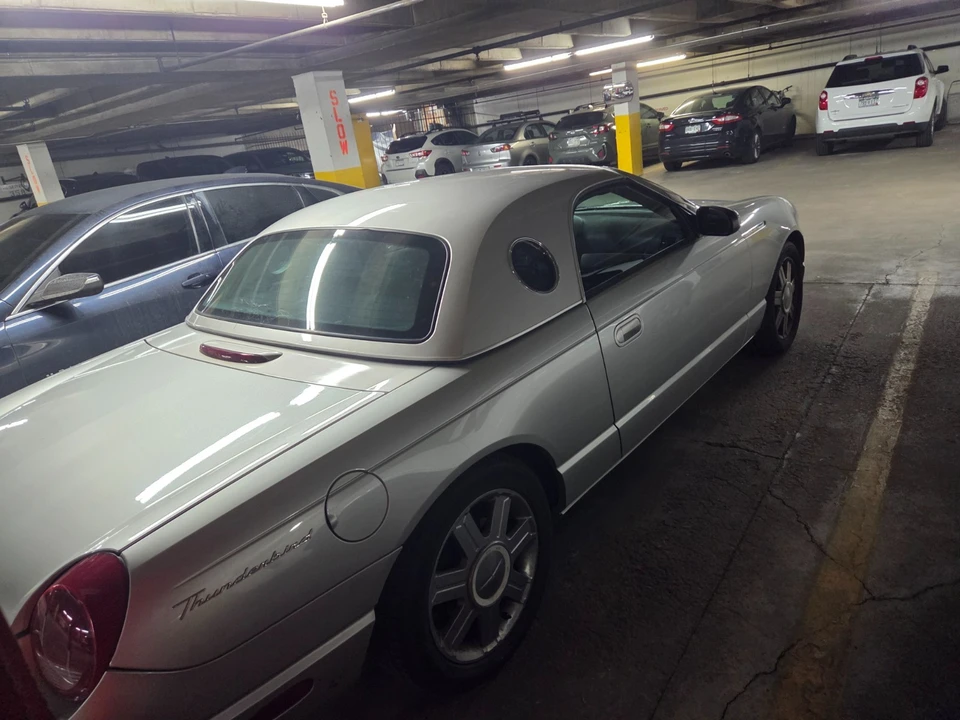 2005 Ford Thunderbird 11th Gen - Image 3 of 16