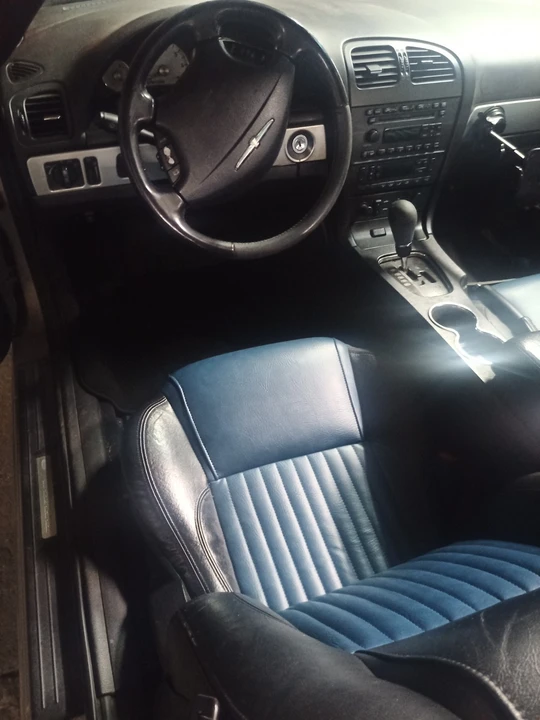 2005 Ford Thunderbird 11th Gen - Image 12 of 16