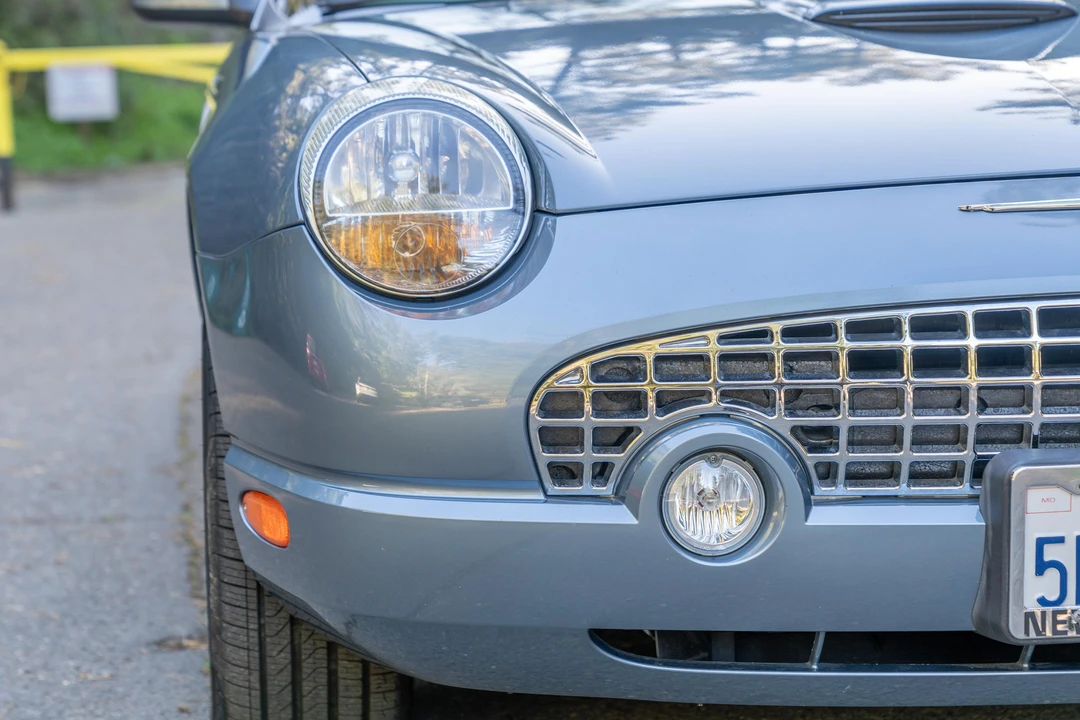 2005 Ford Thunderbird 11th Gen - Image 23 of 31