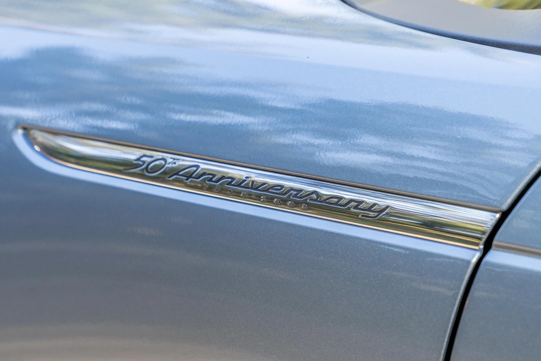 2005 Ford Thunderbird 11th Gen - Image 28 of 31