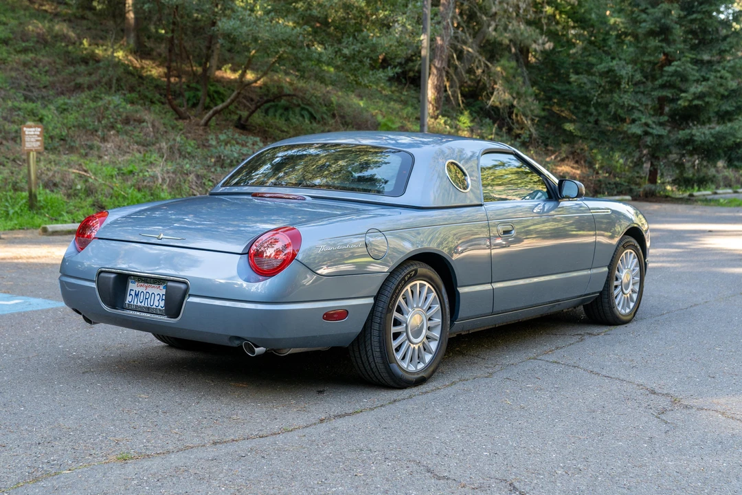 2005 Ford Thunderbird 11th Gen - Image 20 of 31