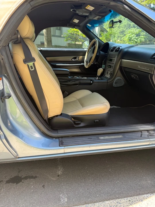 2005 Ford Thunderbird 11th Gen - Image 5 of 12