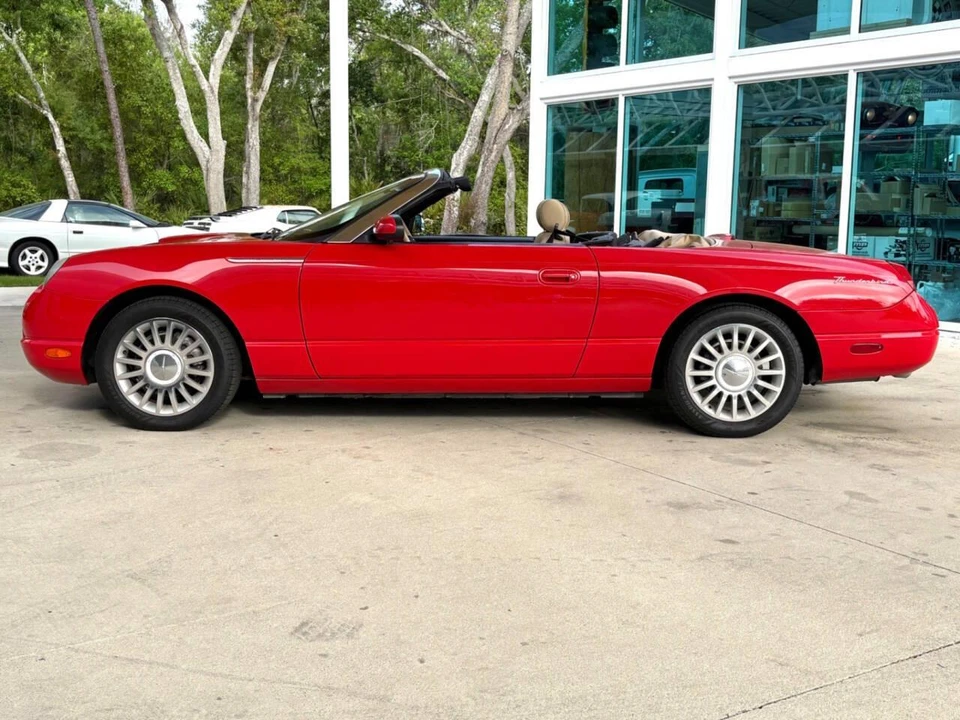 2005 Ford Thunderbird 11th Gen - Image 10 of 31