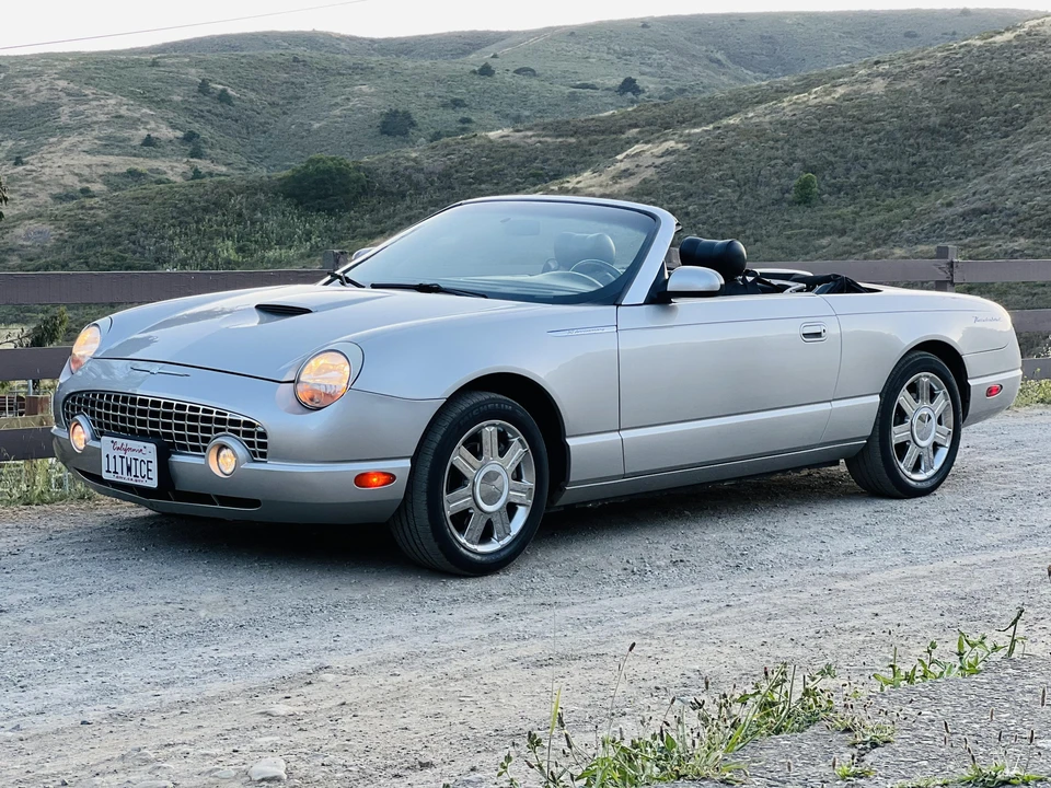 2005 Ford Thunderbird 11th Gen - Image 9 of 31