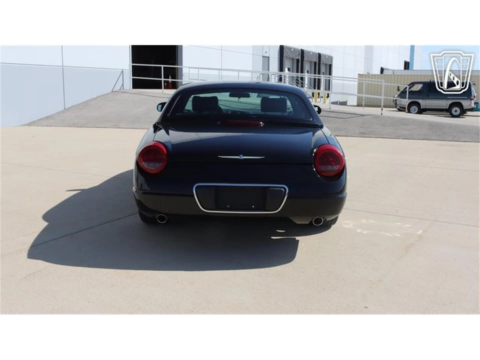 2005 Ford Thunderbird 11th Gen - Image 12 of 31