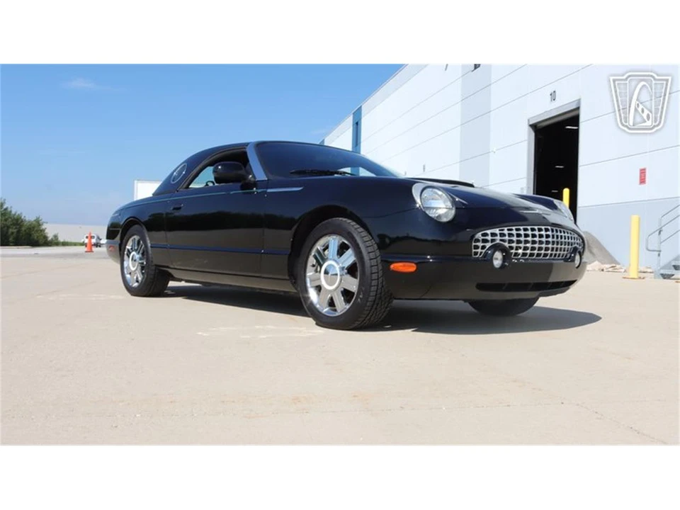 2005 Ford Thunderbird 11th Gen - Image 22 of 31