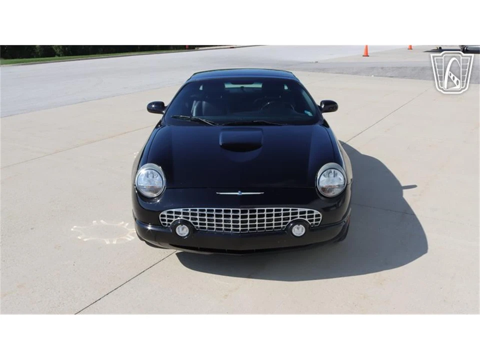 2005 Ford Thunderbird 11th Gen - Image 23 of 31